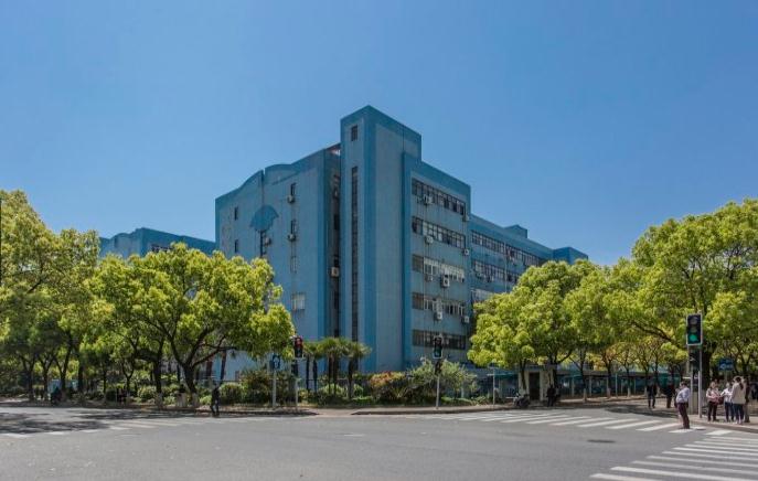 探訪桂中園：4.3米層高，寬敞明亮辦公空間