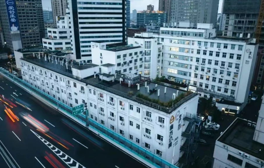虹口核心！柏航德必易園元宇宙辦公空間招商，享 25% 租金補(bǔ)貼 + 技術(shù)扶持